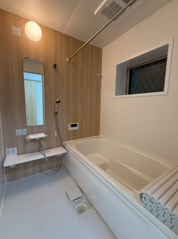 船堂町1丁　戸建の浴室