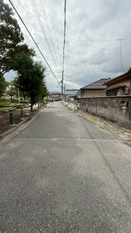 船堂町1丁　戸建の前面道路含む現地写真