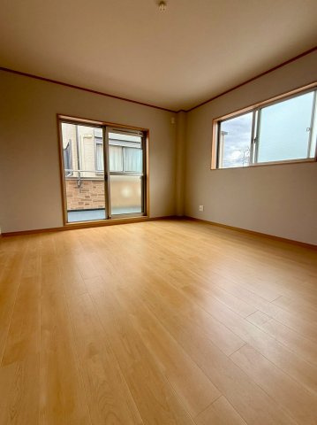 船堂町1丁　戸建の洋室