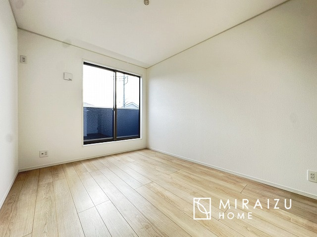 【洋室】 | 平日・休日問わず、いつでもご見学が出来ます♪☆実際に見て、触れて感じる安心のお住まい探しを体験して下さい♪☆物件情報だけでなく、地域の特色などなどエリア情報もお伝え出来たら嬉しいです♪