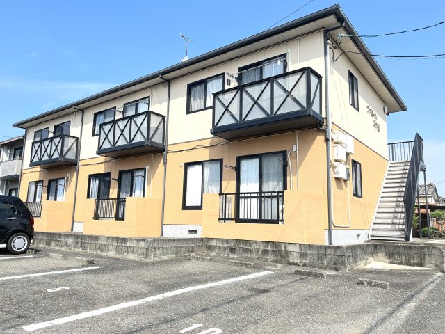 ファミール久木田