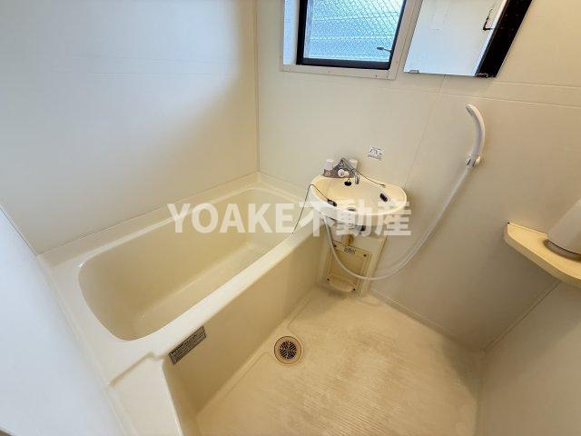 海老名市東柏ケ谷１丁目のアパートの浴室|画像はリフォーム・クリーニング前のものです。現況優先。