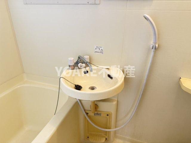 海老名市東柏ケ谷１丁目のアパートの洗面所|画像はリフォーム・クリーニング前のものです。現況優先。