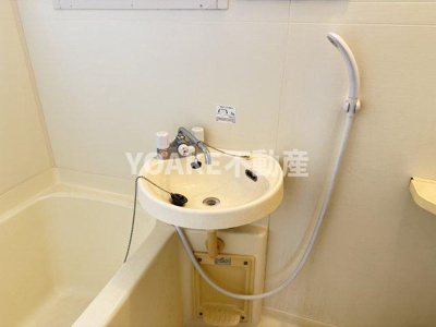 【洗面所】 | メゾン・ラポール | 画像はリフォーム・クリーニング前のものです。現況優先。