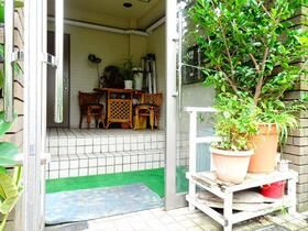 シャレー南台のエントランス