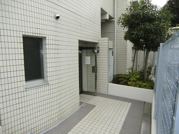 プライムシティ行徳のエントランス