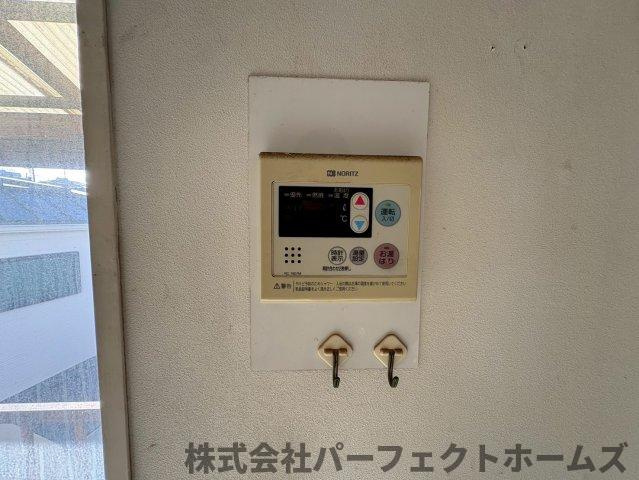 養父丘2丁目戸建の発電・温水設備