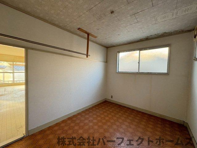 養父丘2丁目戸建の洋室|スタンダードな洋室です
