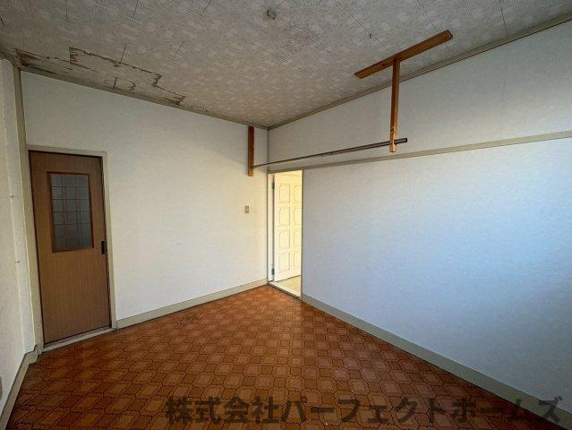 養父丘2丁目戸建の洋室|きれいな洋室です