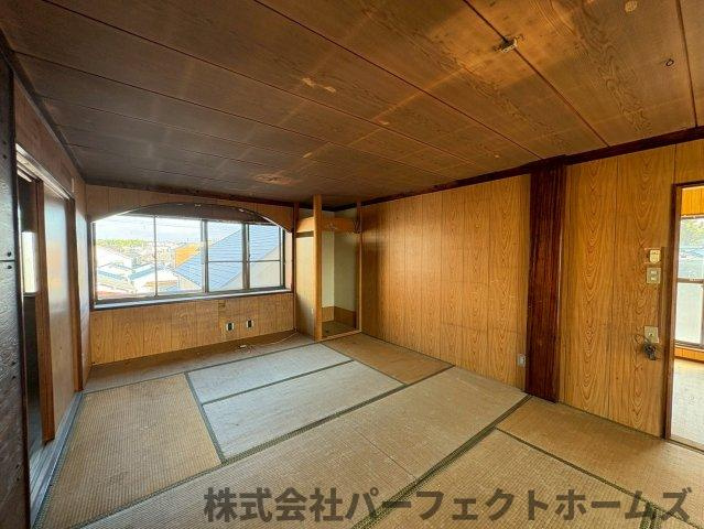 養父丘2丁目戸建の和室|明るい和室です