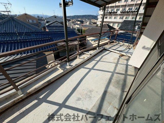 養父丘2丁目戸建のバルコニー|落ち着いた時間を過ごせるバルコニーです