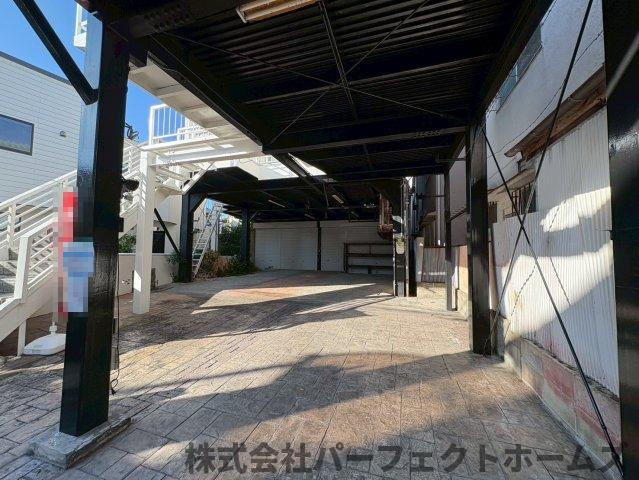 養父丘2丁目戸建の駐車場|駐車スペースもあります