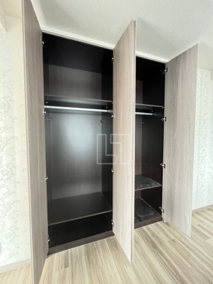 【収納】 | プレサンスレジェンド堺筋本町タワー | プレサンスレジェンド堺筋本町タワー　クローゼット