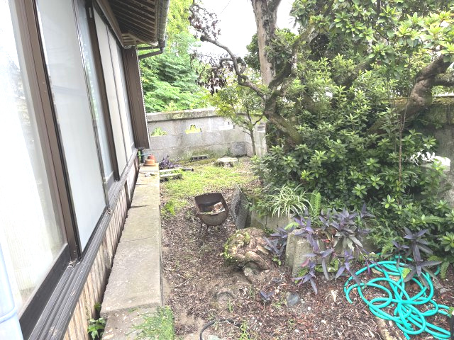 串間市大字西方の中古一戸建の庭