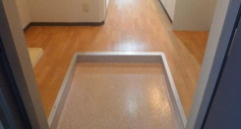 エルフレア立川の玄関