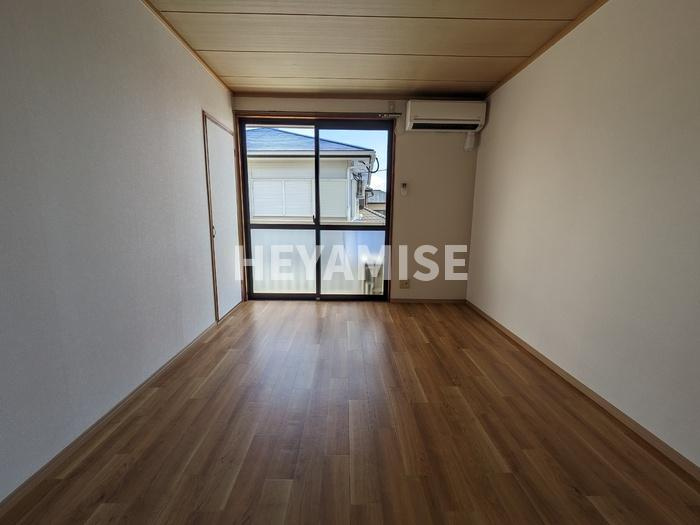 プレジール堀溝A棟の内装