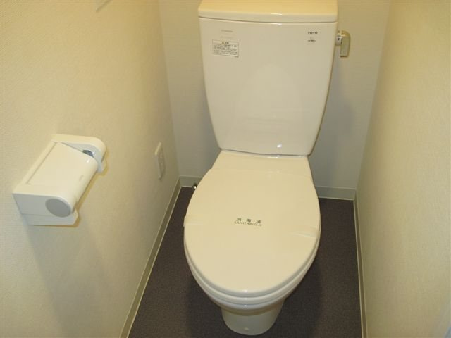 新品家具付きマンション関町北16(KaGood東京)のトイレ