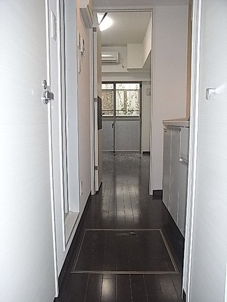 新品家具付きマンション関町北16(KaGood東京)の玄関