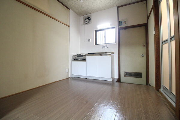 【居間・リビング】 | コーポ芳苑