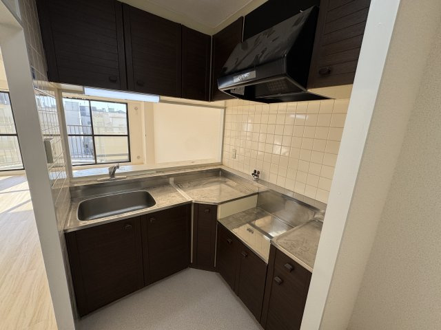 豊中市南桜塚４丁目の賃貸マンションのキッチン