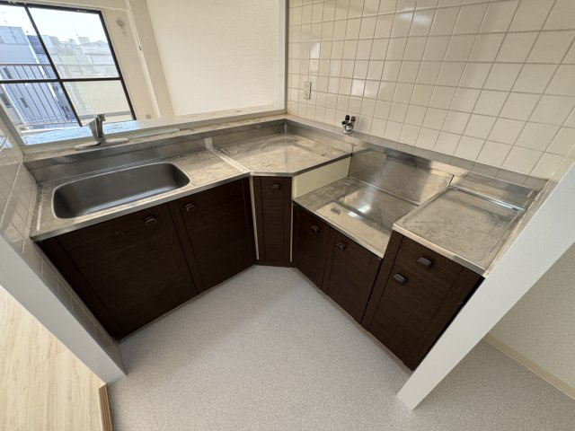 豊中市南桜塚４丁目の賃貸マンションのキッチン