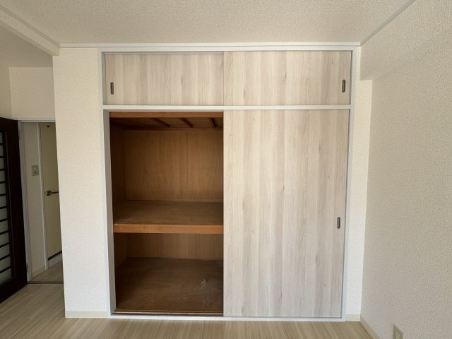 豊中市南桜塚４丁目の賃貸マンションの収納