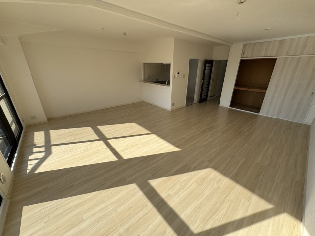 豊中市南桜塚４丁目の賃貸マンションの居間・リビング