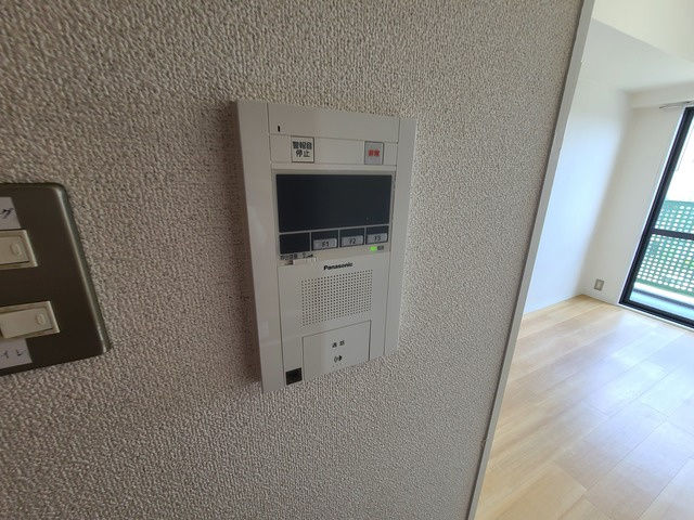 インターホンです