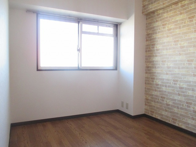 明るくキレイなお部屋です