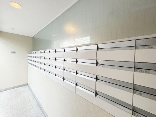 パークシティ成城Ｆ棟の現況写真|夜間照明時の外観