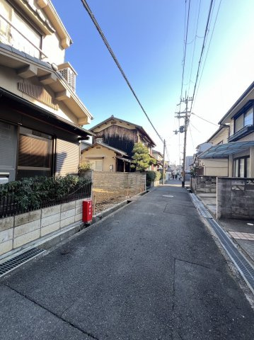 向日市寺戸町東田中瀬　建築条件付土地　2階建プランの前面道路含む現地写真