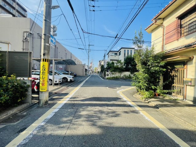 西ノ京原町２号地　条件付土地の前面道路含む現地写真