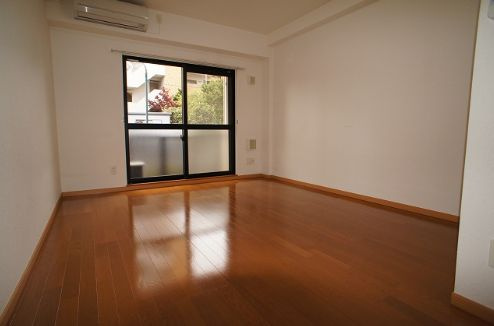 グリーンコートの居間・リビング