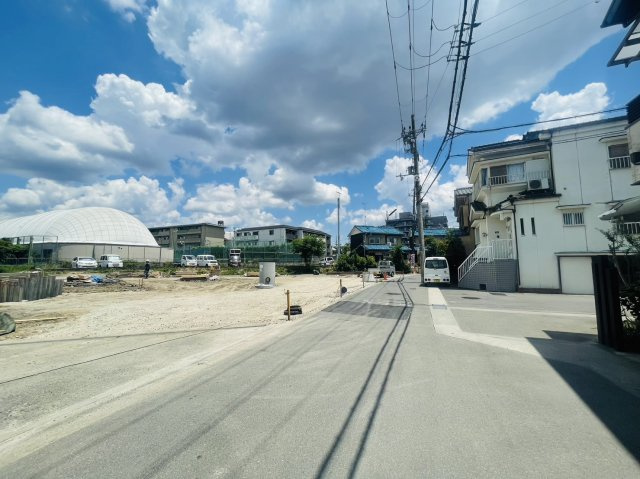 太秦袴田町　１号地の前面道路含む現地写真