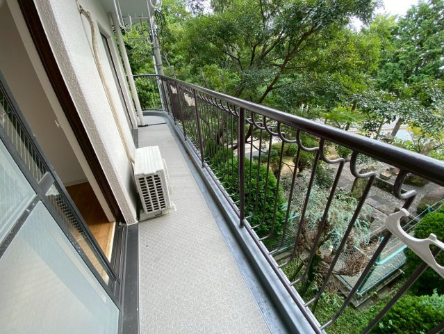 ライオンズマンション御影第5のバルコニー