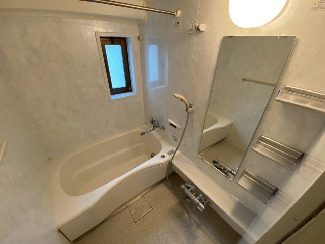 ライオンズマンション御影第5の浴室