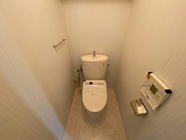 ライオンズマンション御影第5のトイレ