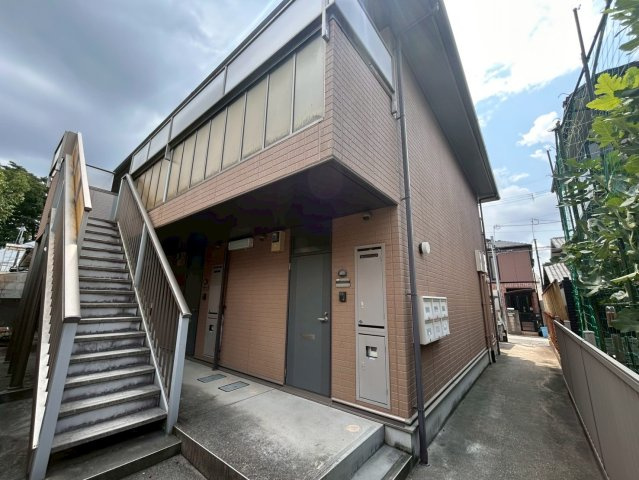 ヴィラコート服部のエントランス