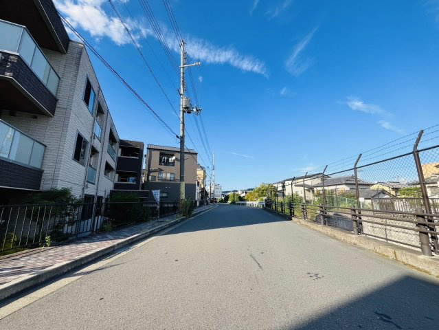 深草小久保町　条件無土地|実際に現地をご案内致します！
周辺の雰囲気や駅までの距離など、ネットだけでは分からない情報をお伝えいたします♪