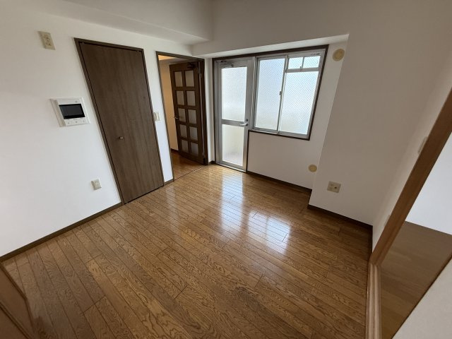 シティコート曽根東町三番館の居間・リビング