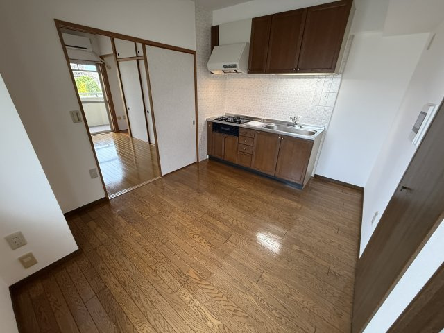 シティコート曽根東町三番館の居間・リビング