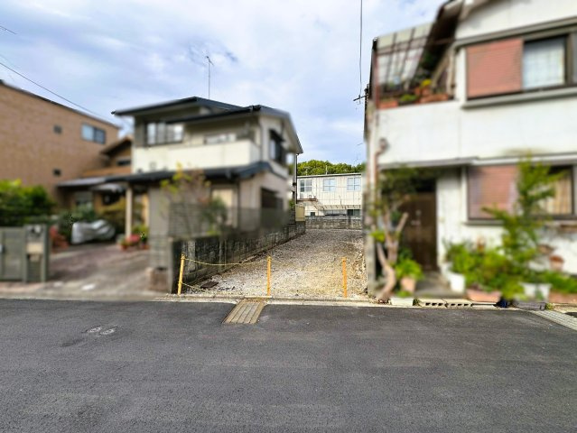 東野狐薮町　建築条件無土地の前面道路含む現地写真