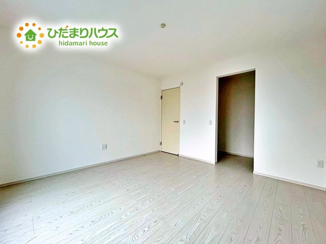 【バルコニー】 | 石岡市茨城1期　新築戸建　2号棟 | 広々としたバルコニーは、大量の洗濯物を干しても余裕！お布団だって、家族全員分をいっきに干せますね(^O^)