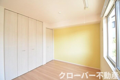 【洋室】 | シャンゼリーゼ | 洋室４．５帖