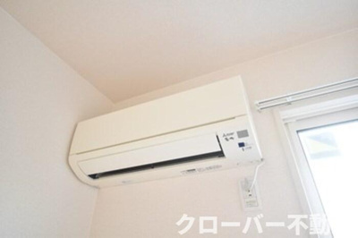 【設備】 | シャンゼリーゼ | 北洋室備付エアコン