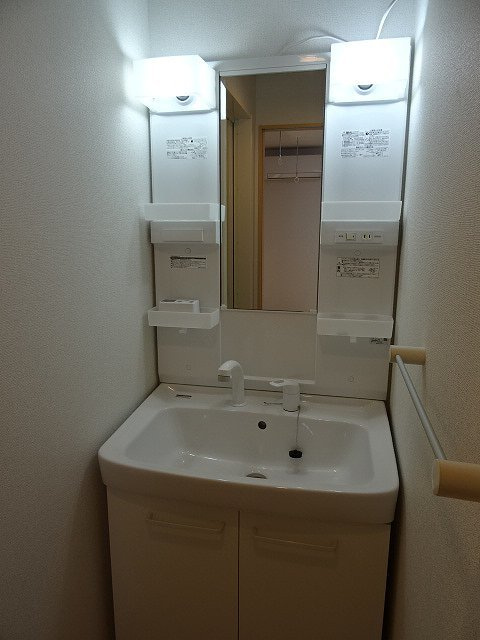 ラフレシール あきる野の洗面所