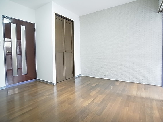 ラフィーヌ六甲の洋室