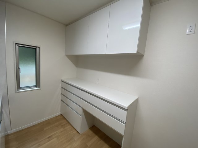 東金市滝中古戸建の収納