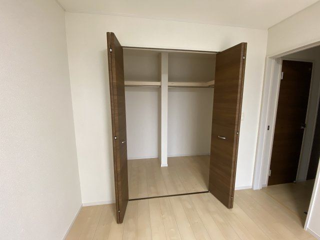 東金市滝中古戸建の収納