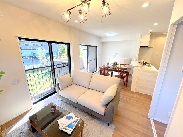 ドラゴンマンション立川壱番館の玄関